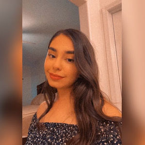 Meet your Posher, Valeria